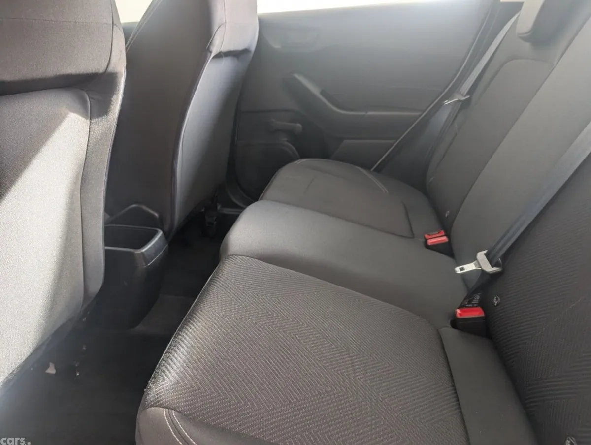Ford Fiesta Hatchback, Petrol, 2022, White