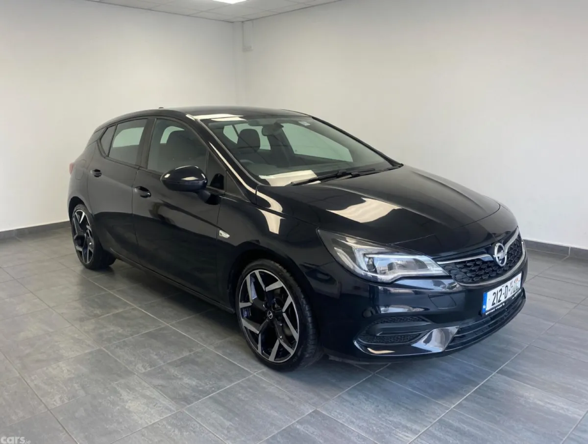 Opel Astra Hatchback, Diesel, 2021, Black