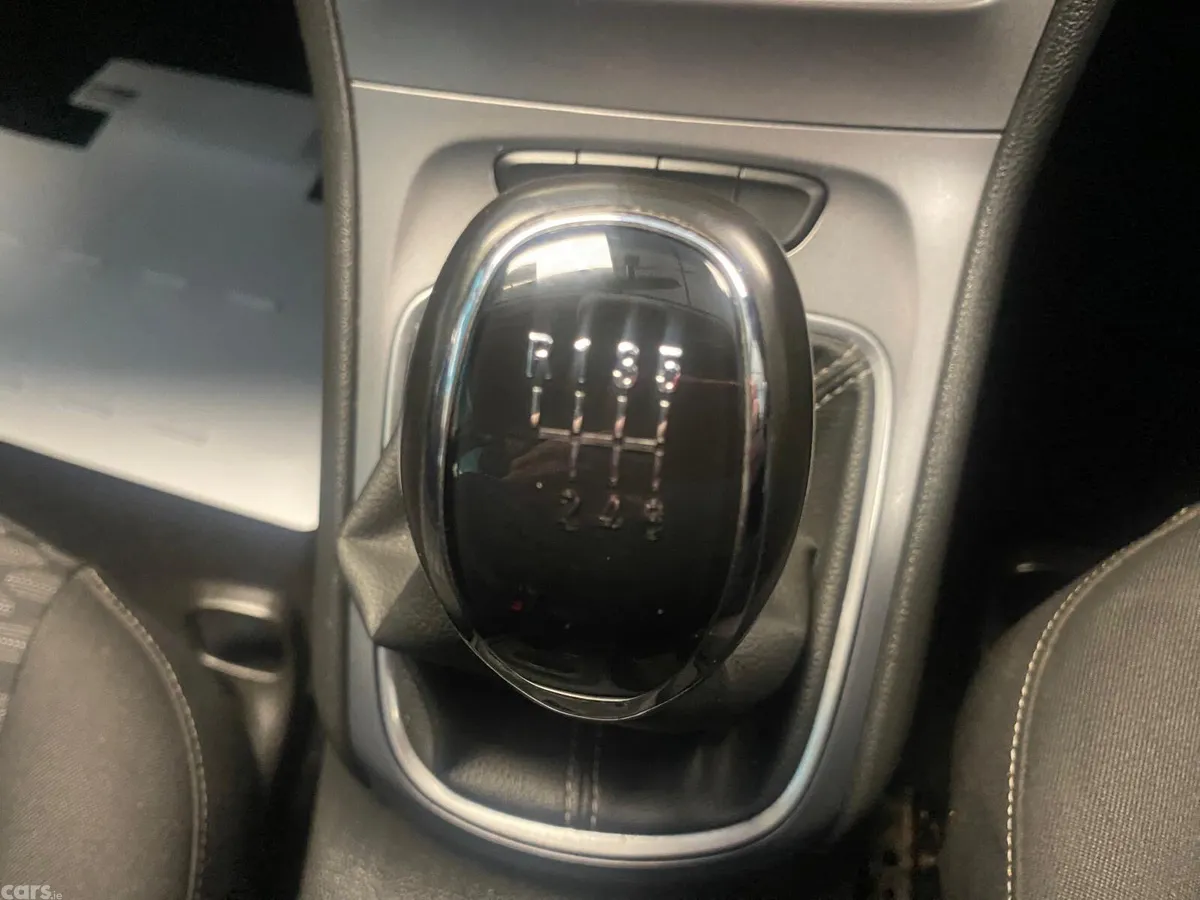 Opel Astra Hatchback, Diesel, 2021, Black