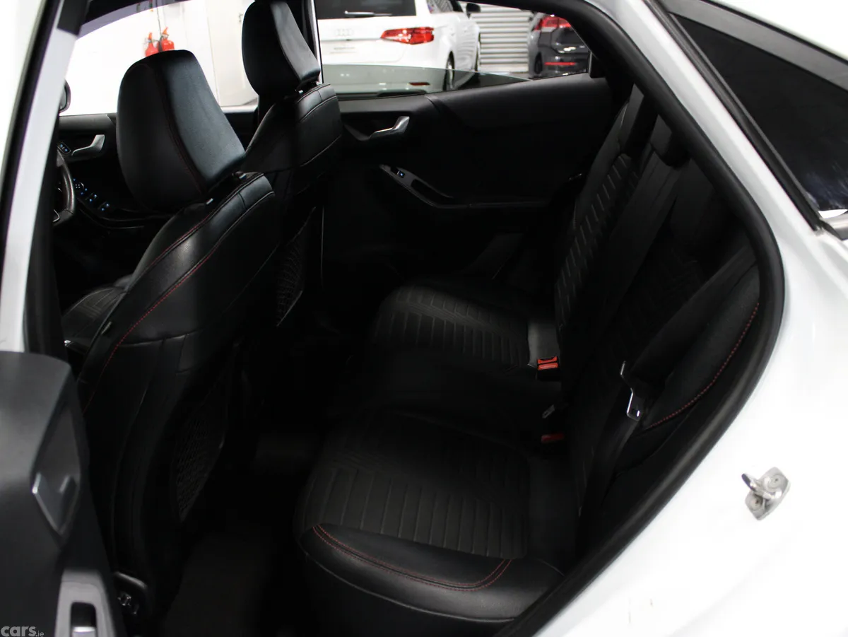 Ford Puma MPV, Diesel, 2021, White