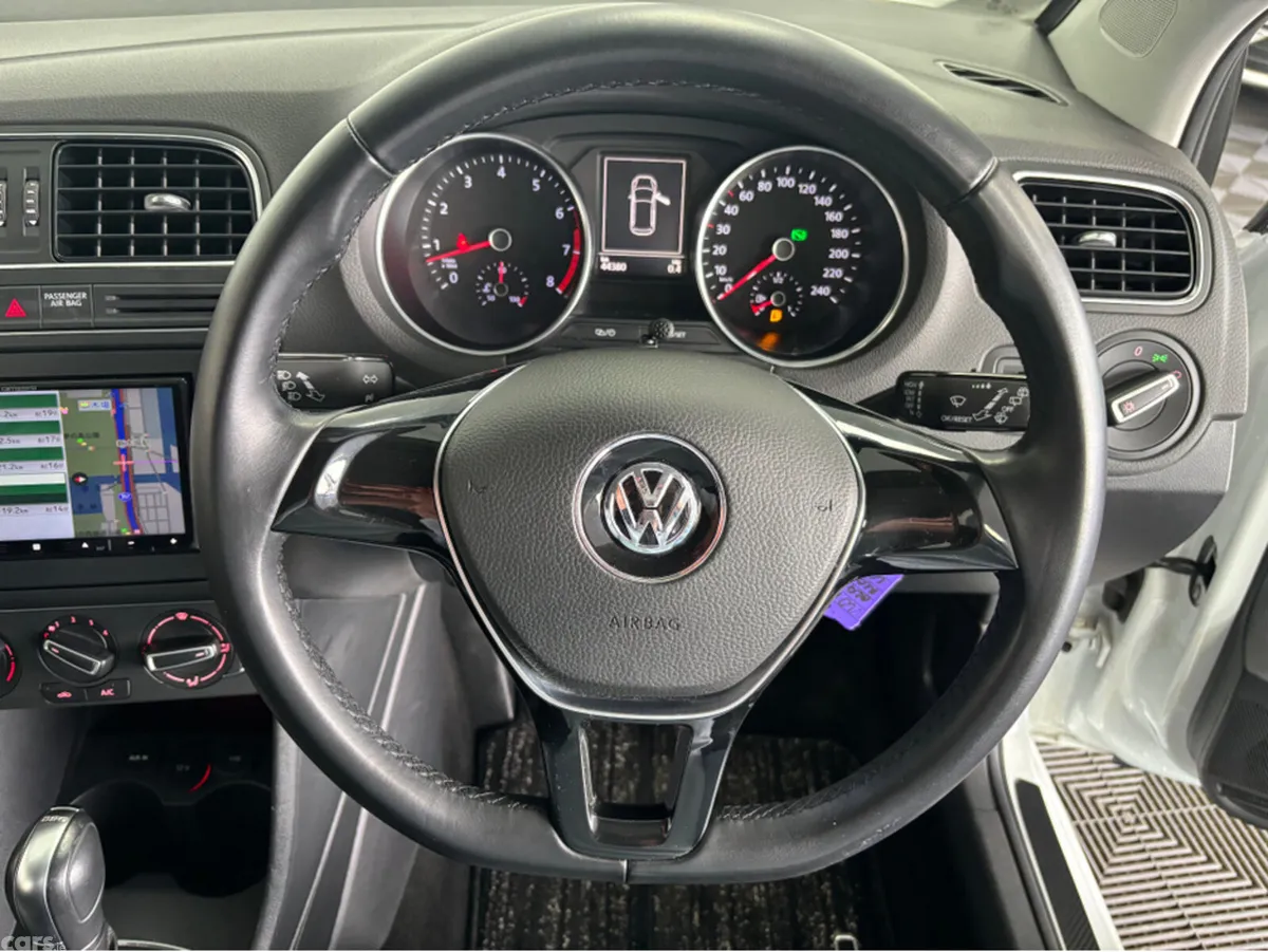 Volkswagen Polo Hatchback, Petrol, 2016, White