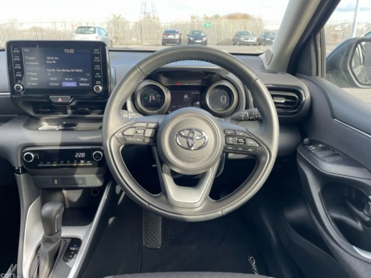Toyota Yaris Hatchback, Petrol Hybrid, 2023, Black