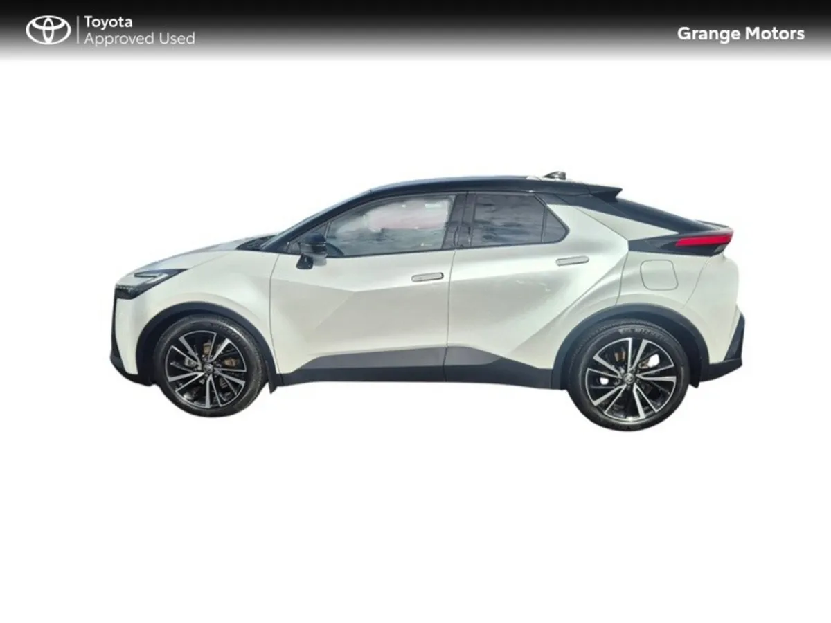 Toyota C-HR SUV, Petrol Hybrid, 2024, White