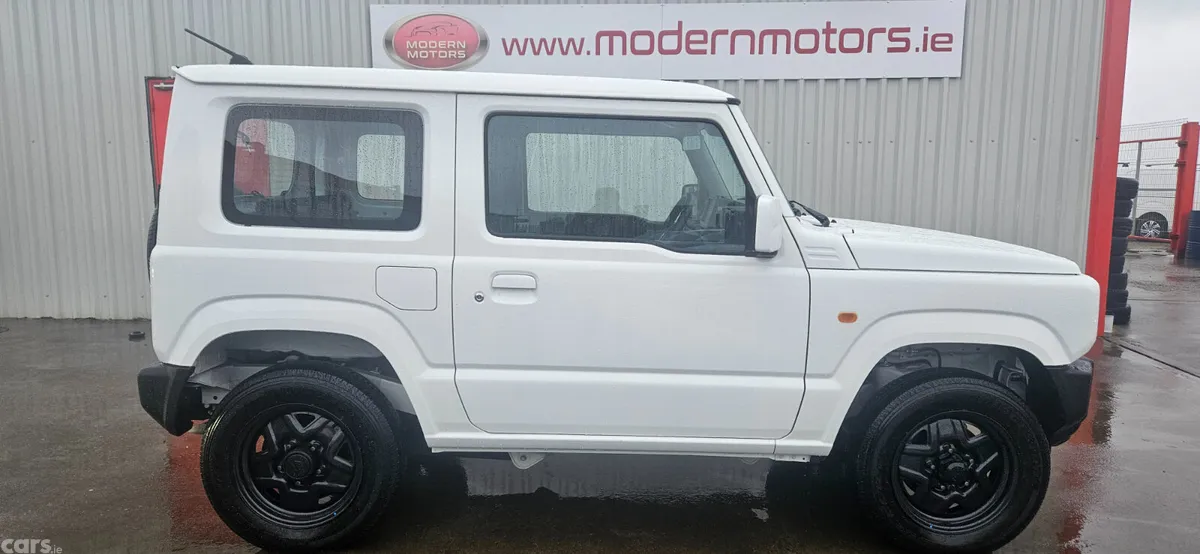 Suzuki Jimny MPV, Petrol, 2024, White