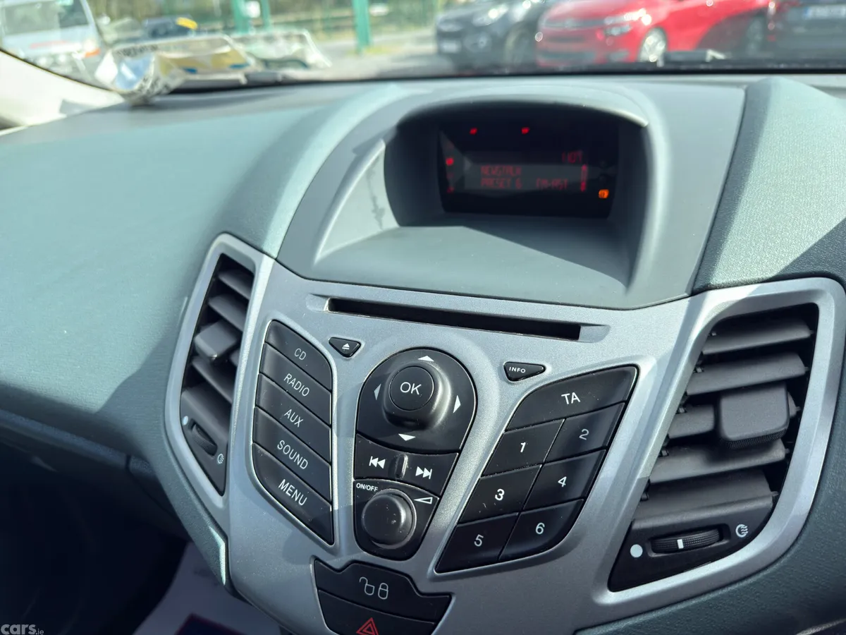 Ford Fiesta Hatchback, Petrol, 2010, Red