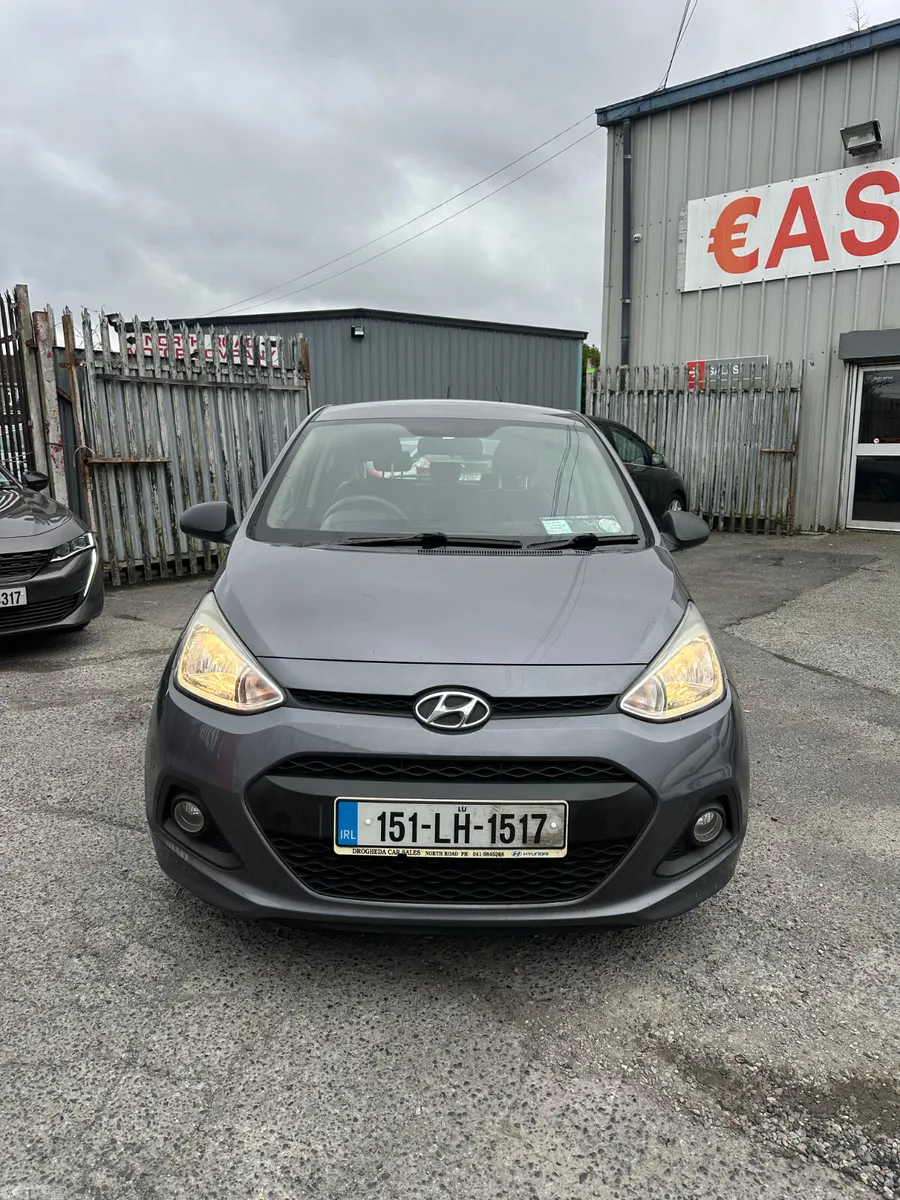 Hyundai i10 Hatchback, Petrol, 2015, Grey