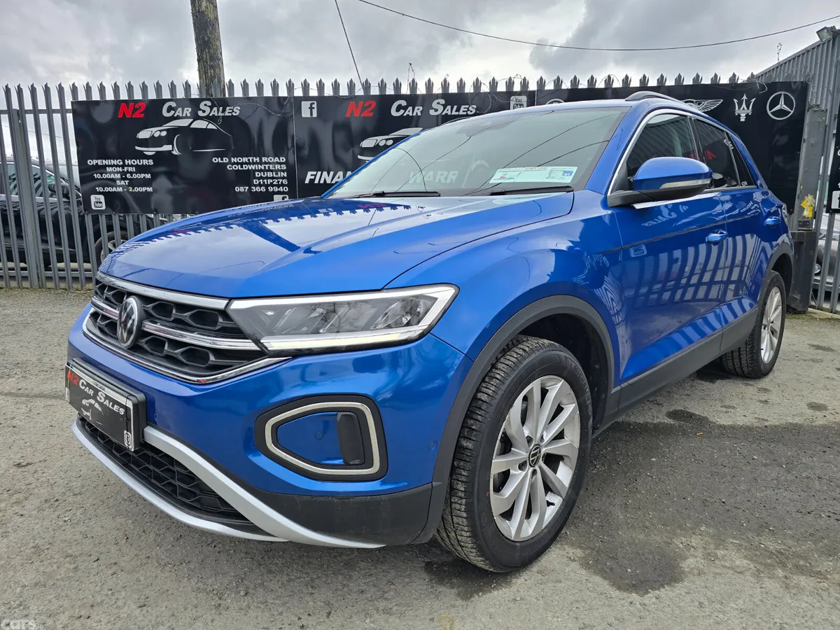Volkswagen T-Roc SUV, Petrol, 2024, Blue