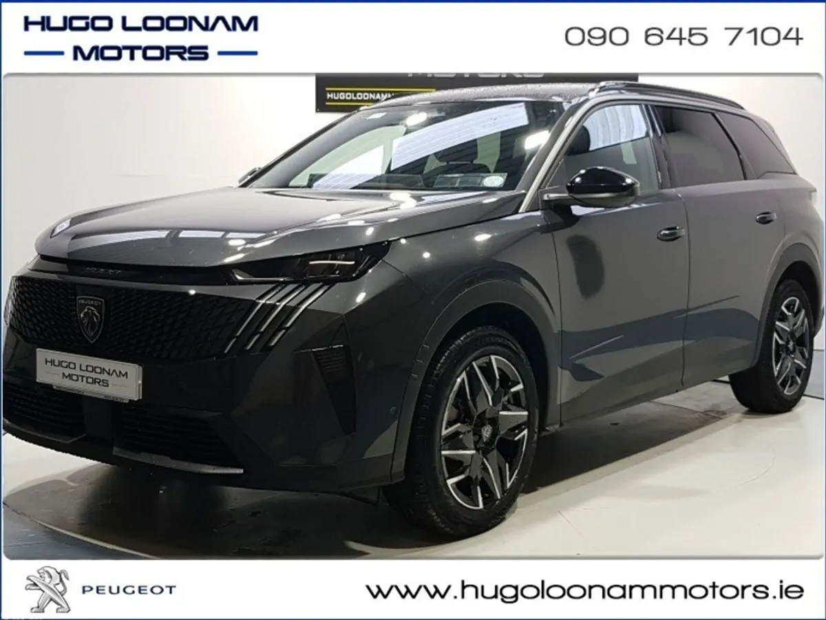 Peugeot 5008 MPV, Petrol, 2025, Grey