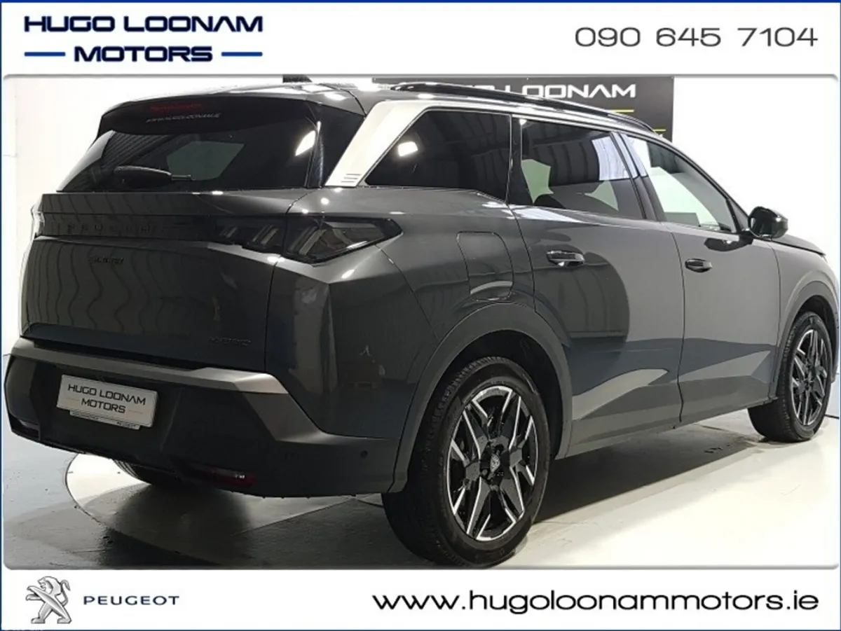 Peugeot 5008 MPV, Petrol, 2025, Grey