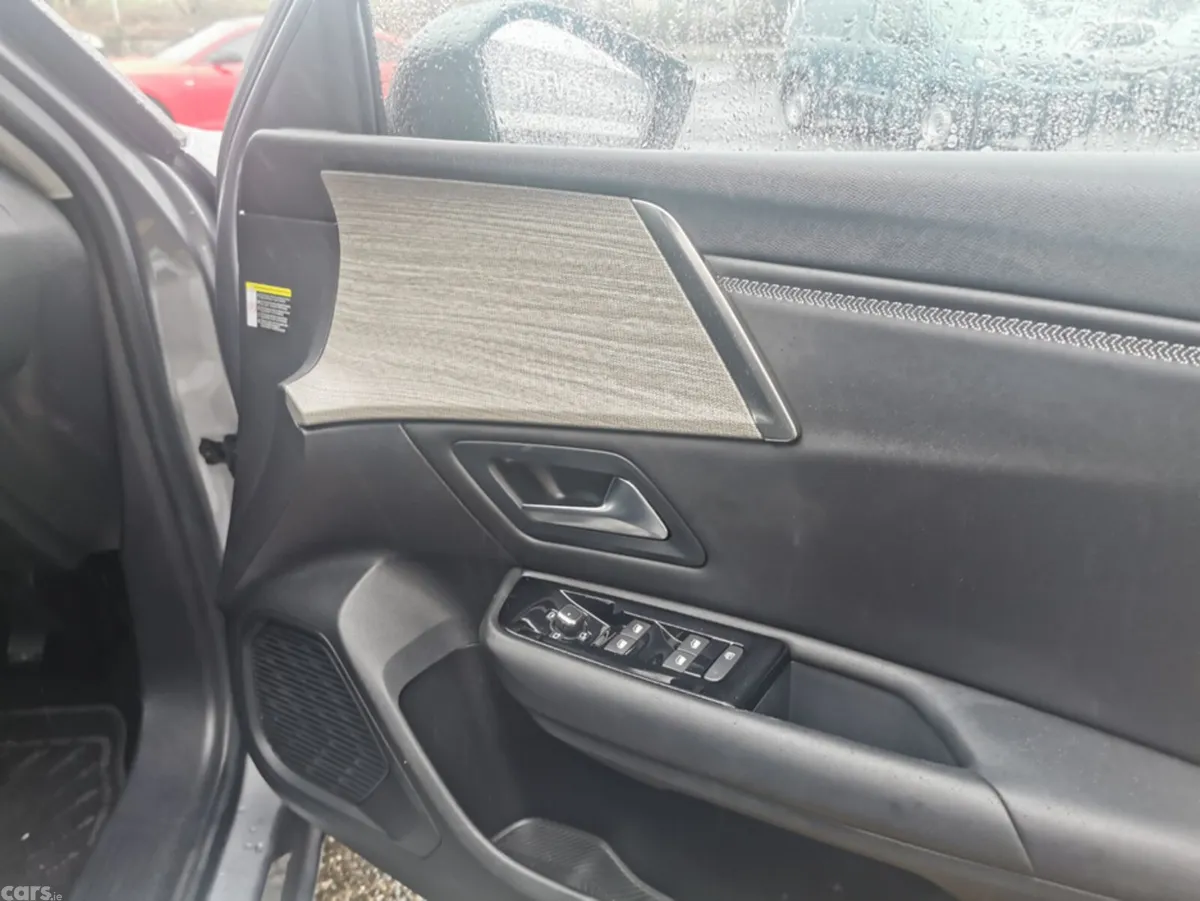Citroen C5 X Estate, Petrol, 2023, Grey
