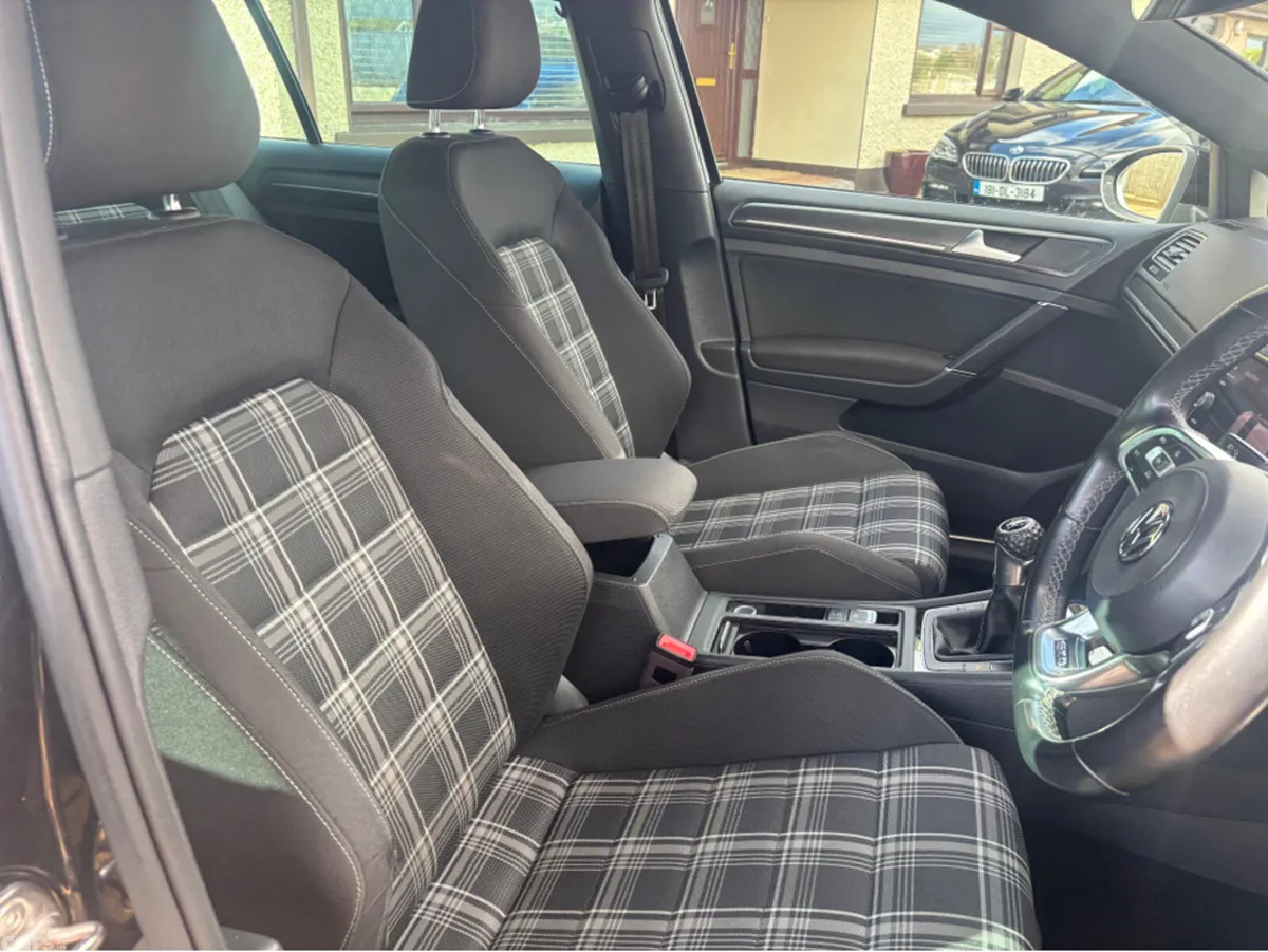 Volkswagen Golf Hatchback, Diesel, 2018, Black