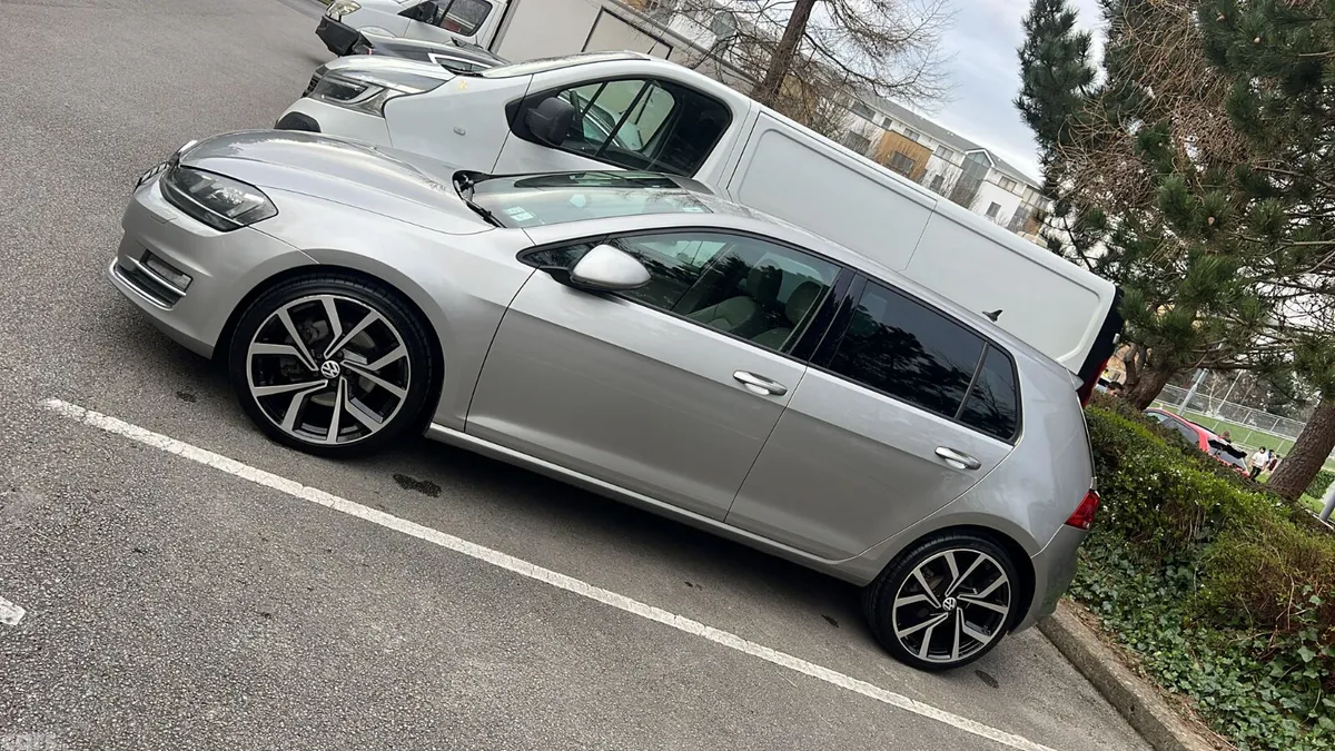 Volkswagen Golf Hatchback, Petrol, 2014, Silver