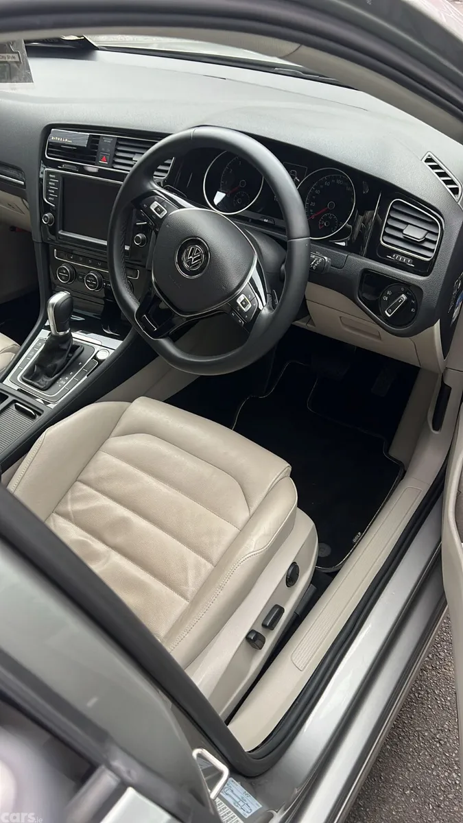 Volkswagen Golf Hatchback, Petrol, 2014, Silver