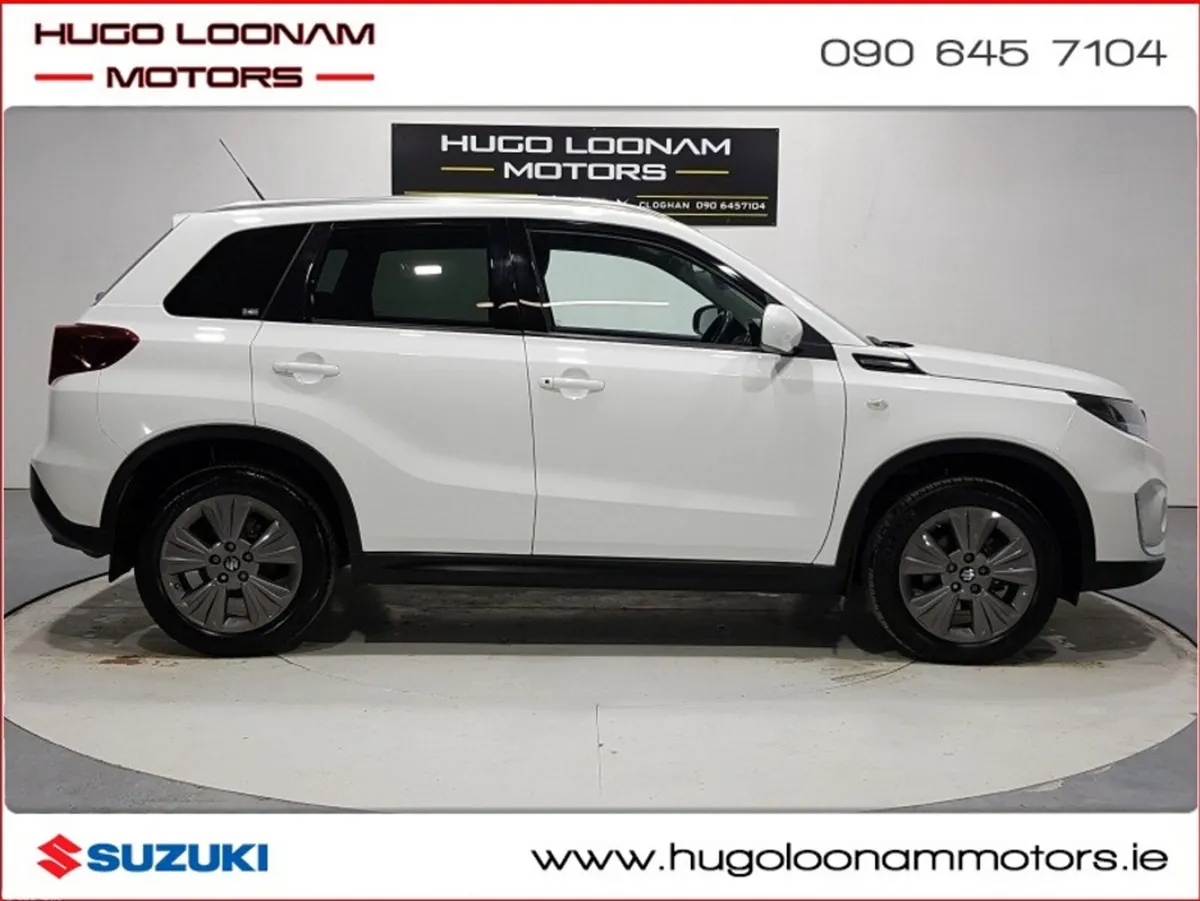Suzuki Vitara Hatchback, Petrol, 2024, White