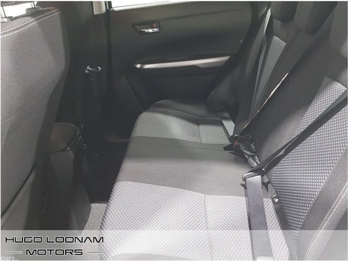 Suzuki Vitara Hatchback, Petrol, 2024, White