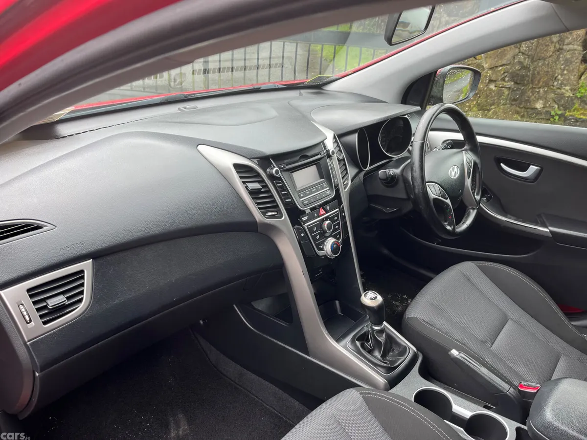 Hyundai i30 Hatchback, Diesel, 2014, Red