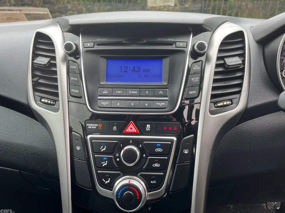 Hyundai i30 Hatchback, Diesel, 2014, Red