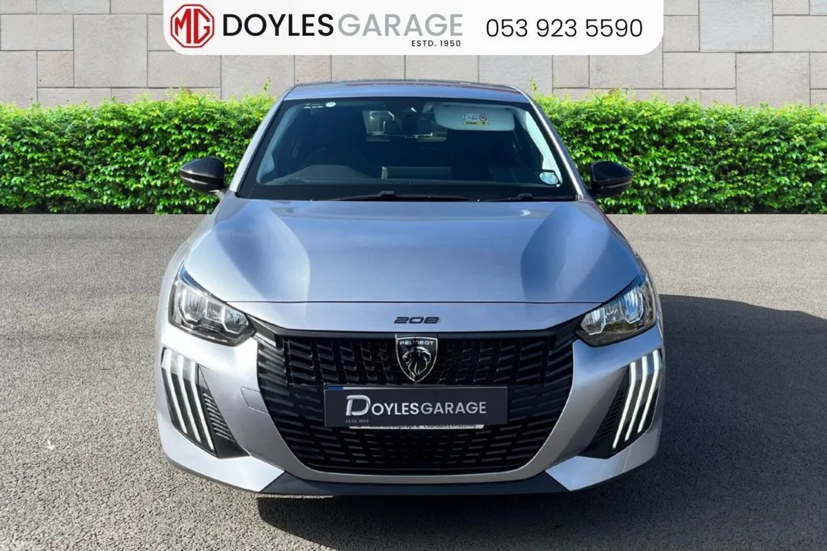 Peugeot 208 Hatchback, Petrol, 2024, Grey