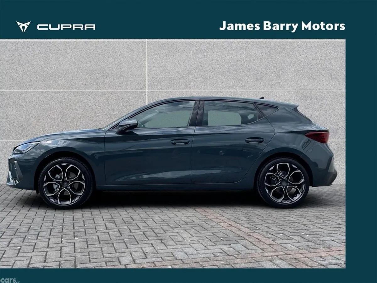 Cupra Leon Hatchback, Petrol, 2026, Blue