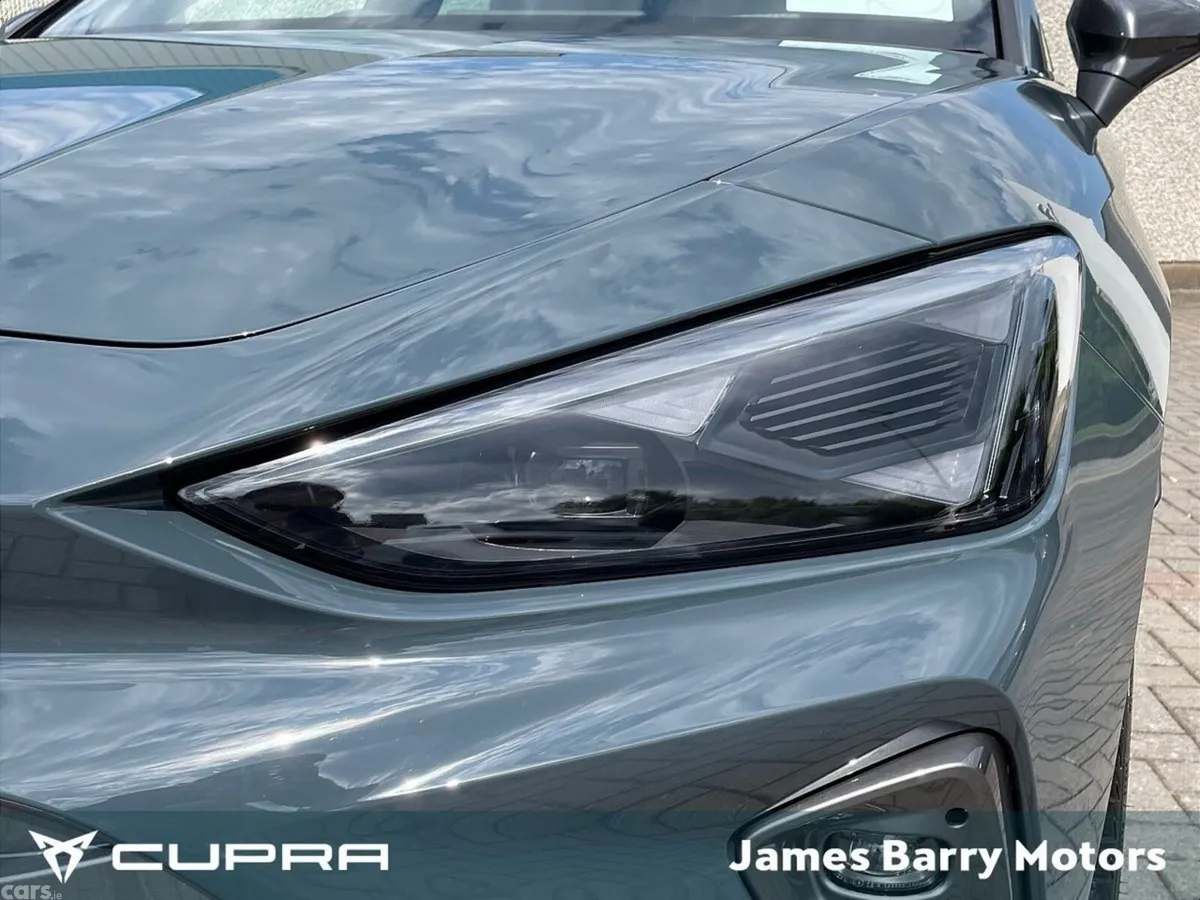 Cupra Leon Hatchback, Petrol, 2026, Blue