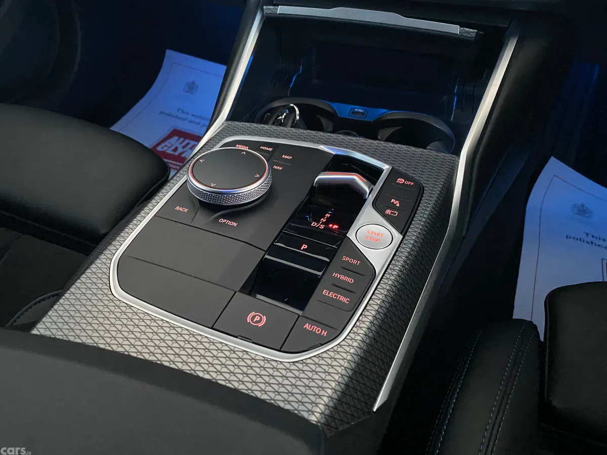 BMW 3-Series Saloon, Petrol Plug-in Hybrid, 2023, Black