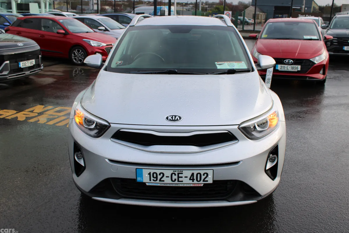 Kia Stonic Estate/Jeep, Petrol, 2019, Grey