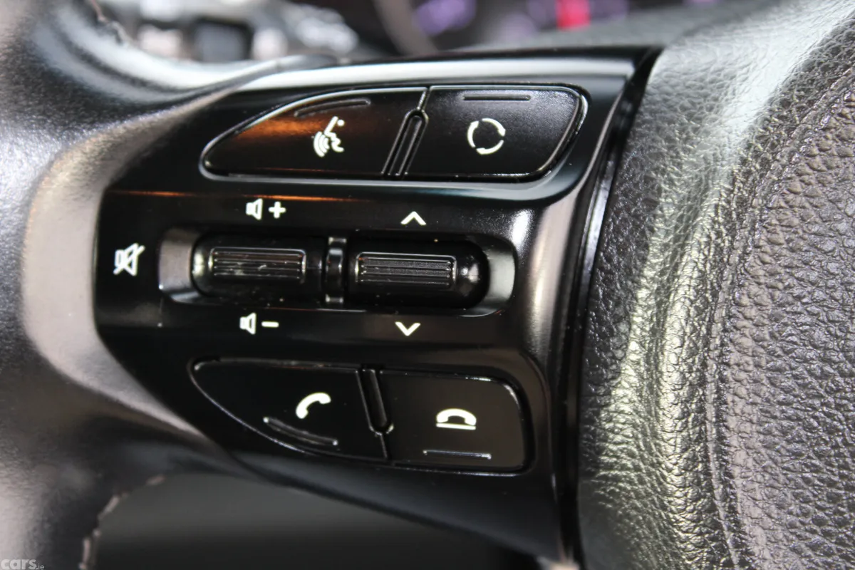 Kia Stonic Estate/Jeep, Petrol, 2019, Grey