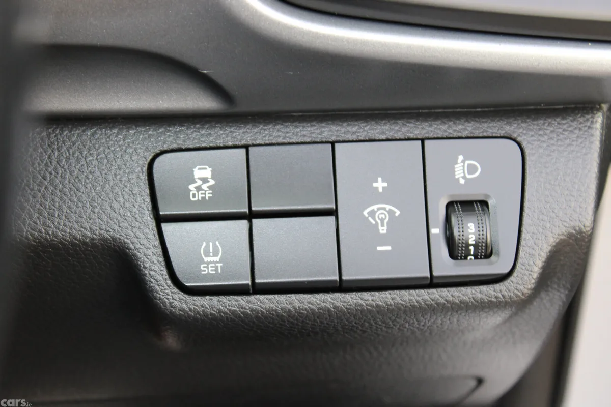 Kia Stonic Estate/Jeep, Petrol, 2019, Grey
