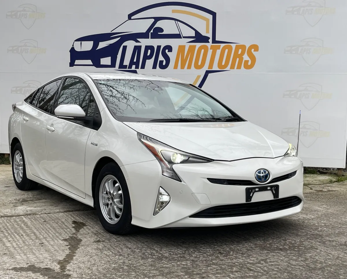 Toyota Prius Hatchback, Petrol Hybrid, 2016, White
