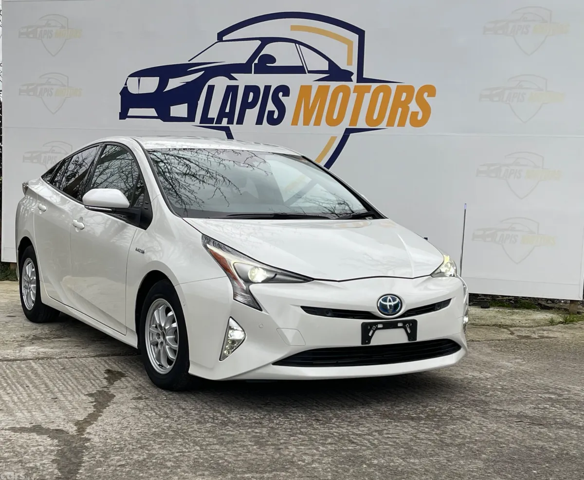 Toyota Prius Hatchback, Petrol Hybrid, 2016, White