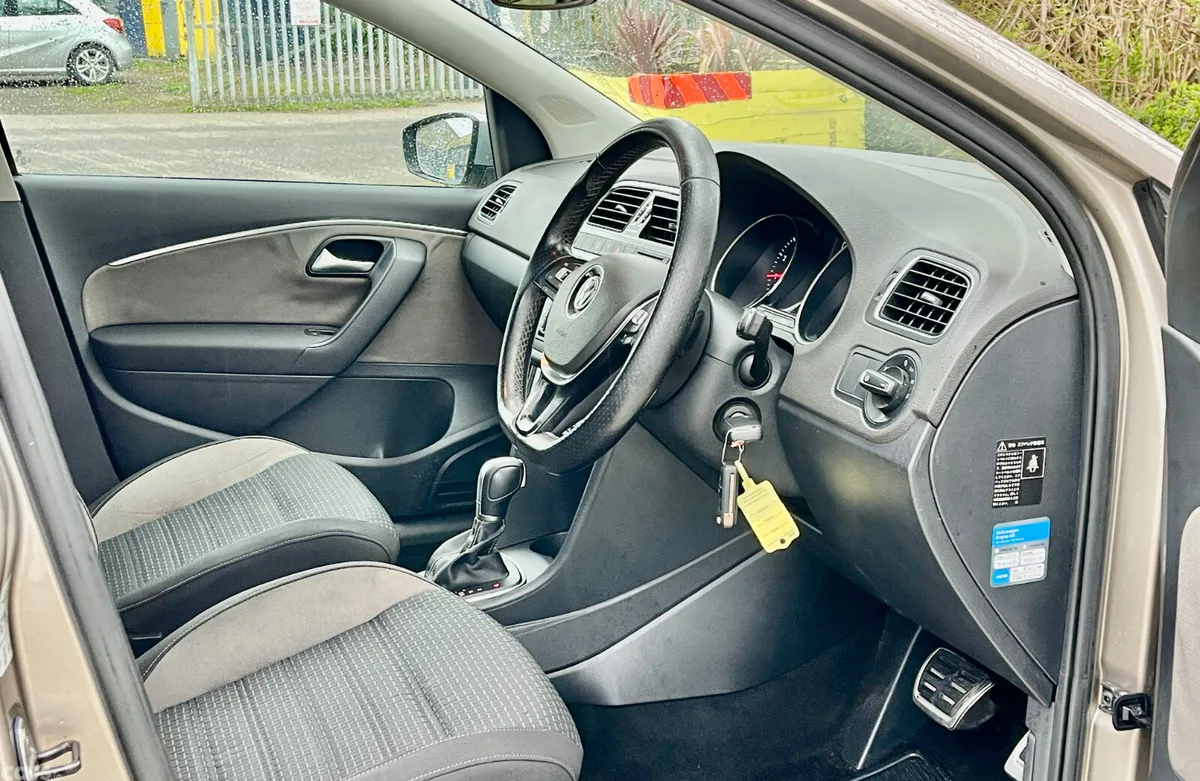 Volkswagen Polo Hatchback, Petrol, 2017, Grey