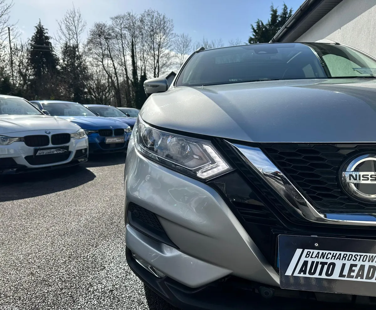 Nissan Qashqai SUV, Diesel, 2019, Grey