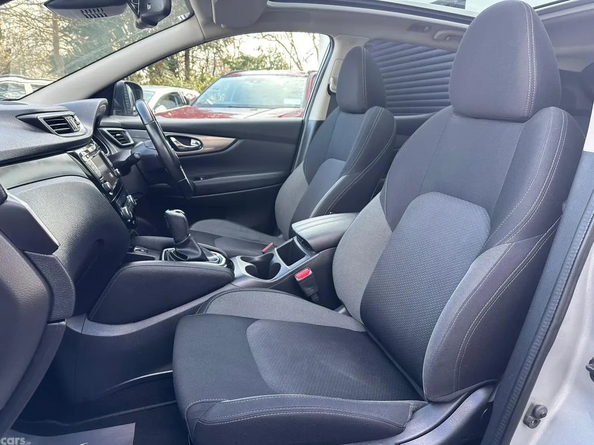 Nissan Qashqai SUV, Diesel, 2019, Grey