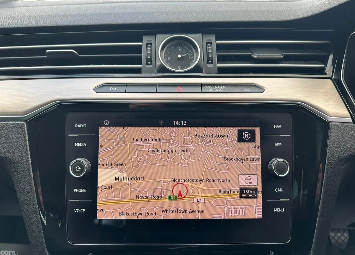 Volkswagen Passat Saloon, Diesel, 2019, Grey