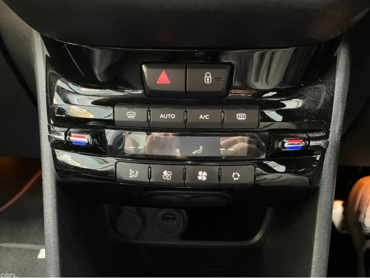Peugeot 2008 SUV, Petrol, 2020, White