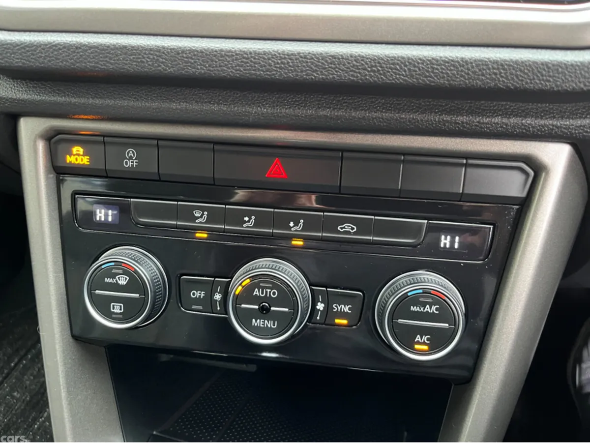 Volkswagen T-Roc SUV, Diesel, 2021, Red