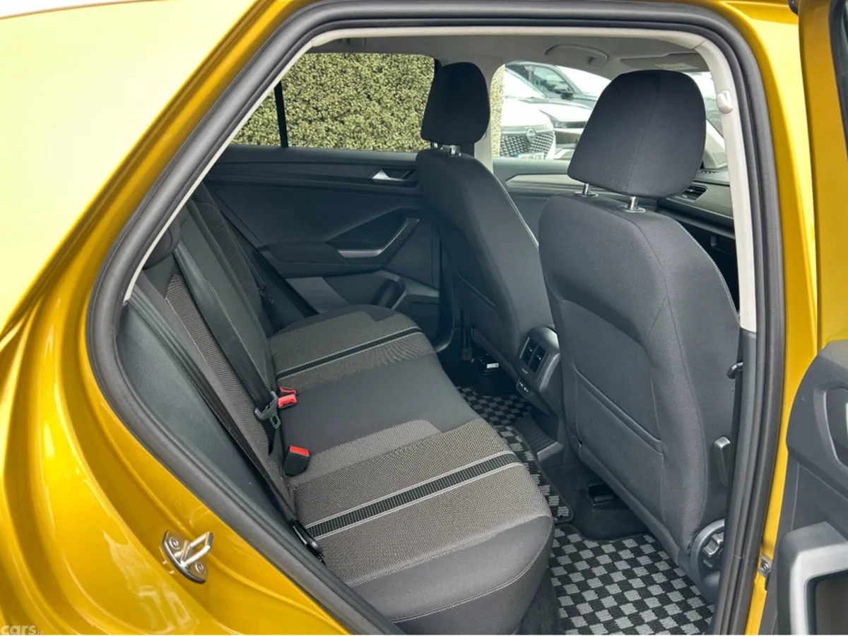 Volkswagen T-Roc SUV, Diesel, 2022, Gold