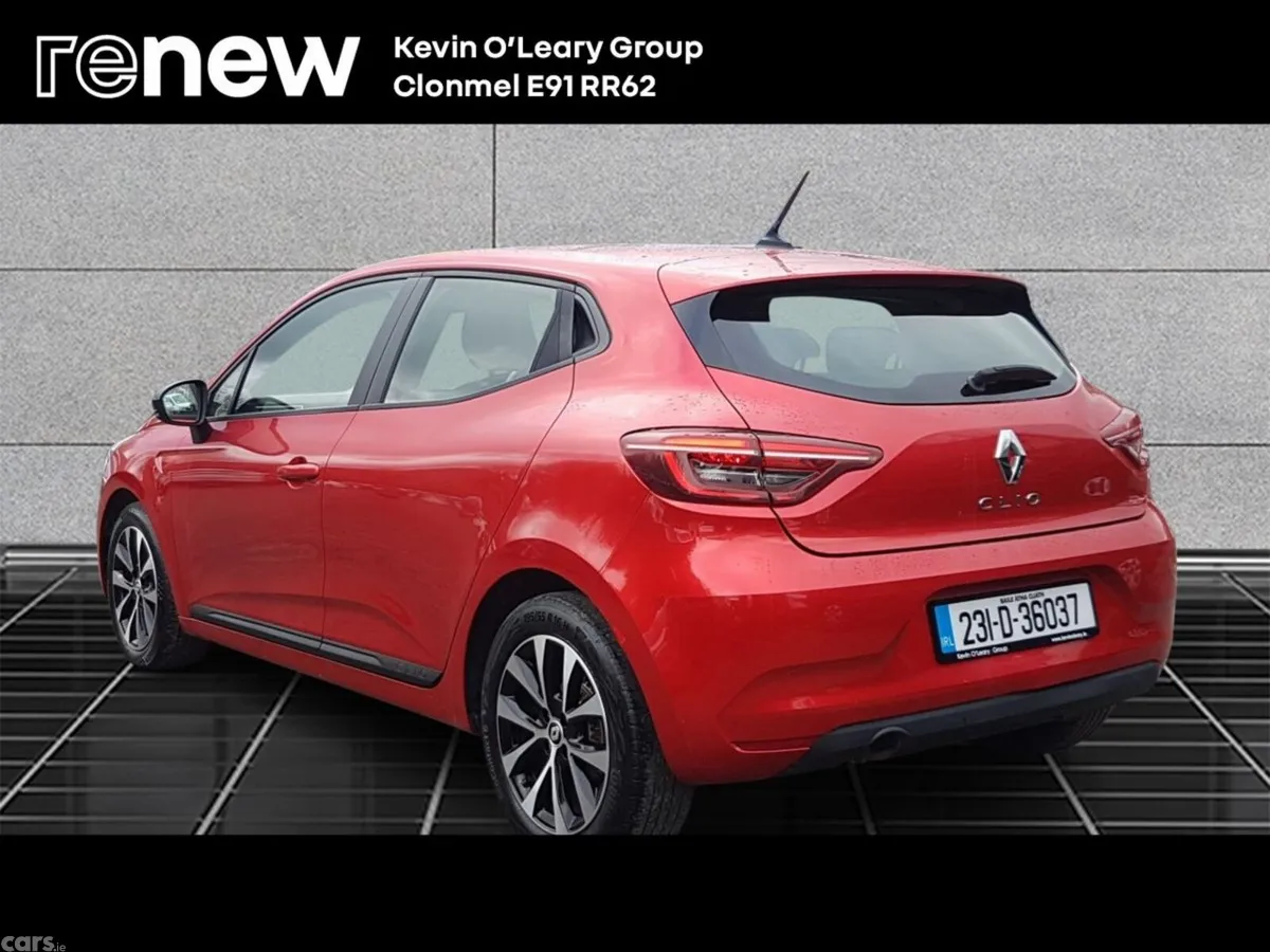 Renault Clio Hatchback, Petrol, 2023, Red