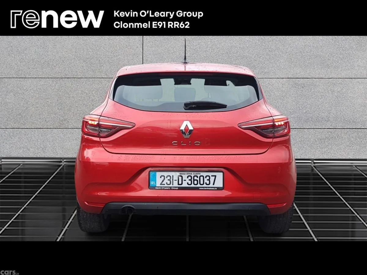 Renault Clio Hatchback, Petrol, 2023, Red