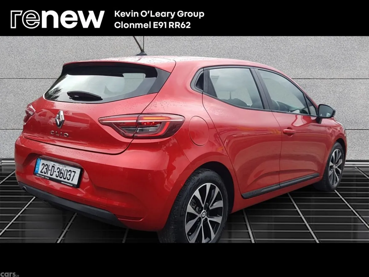 Renault Clio Hatchback, Petrol, 2023, Red