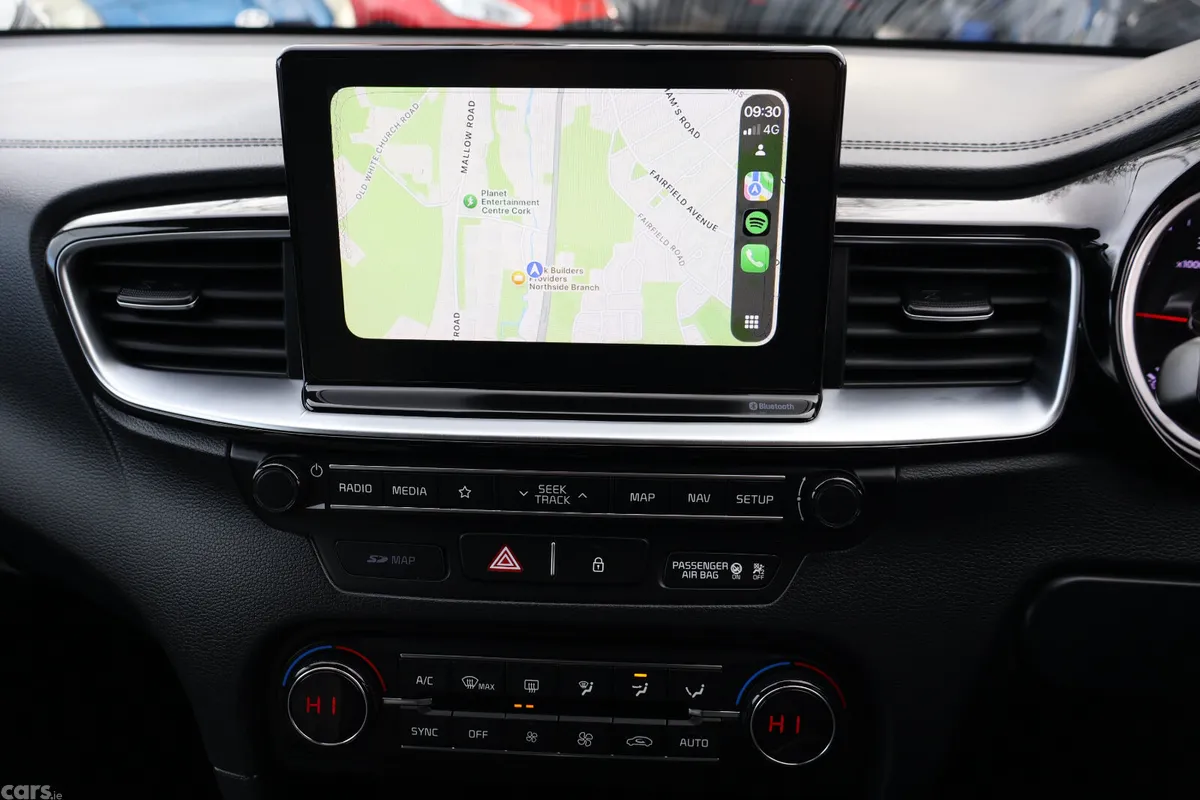 Kia Ceed Hatchback, Diesel, 2019, Grey