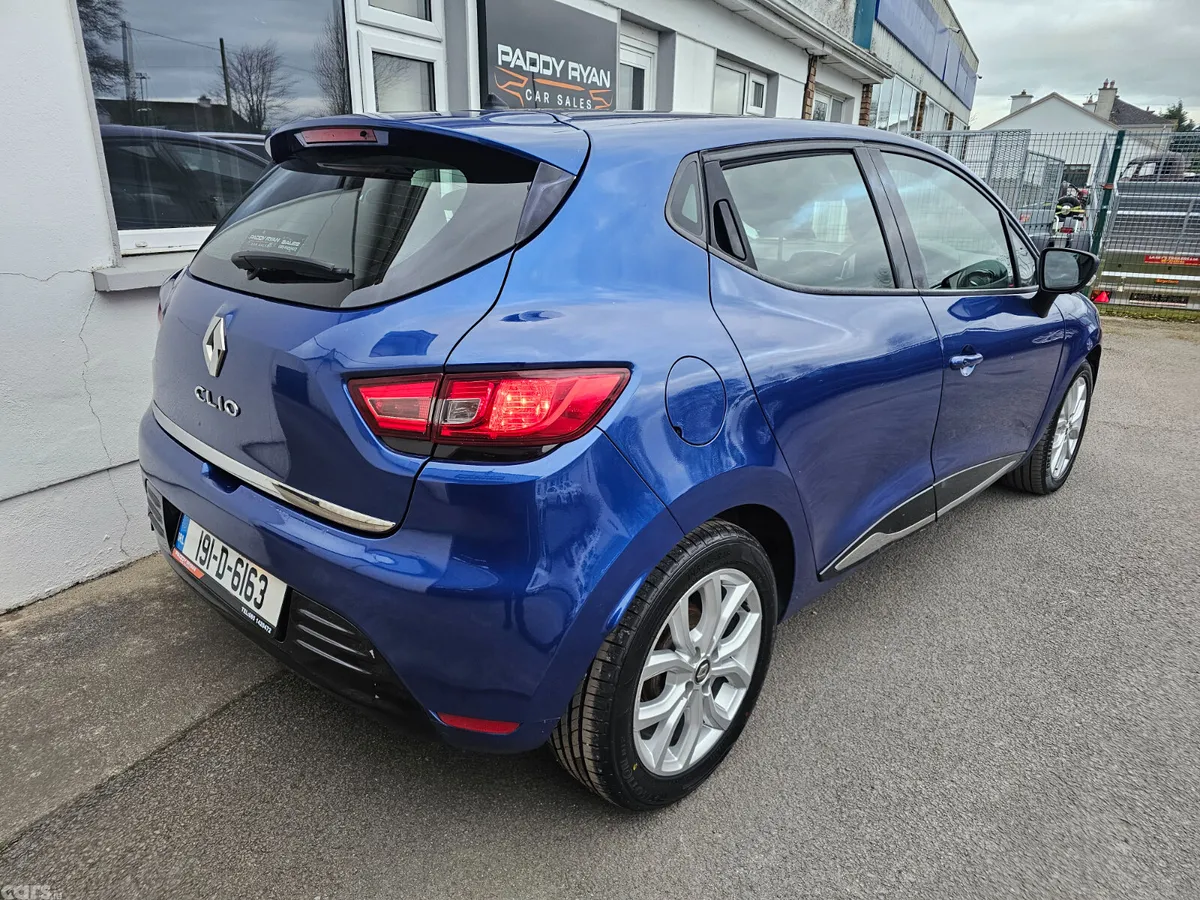 Renault Clio Hatchback, Petrol, 2019, Blue