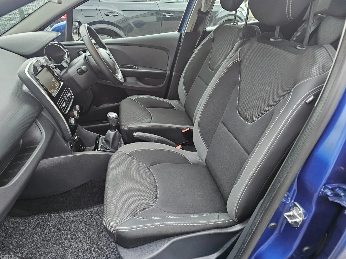 Renault Clio Hatchback, Petrol, 2019, Blue
