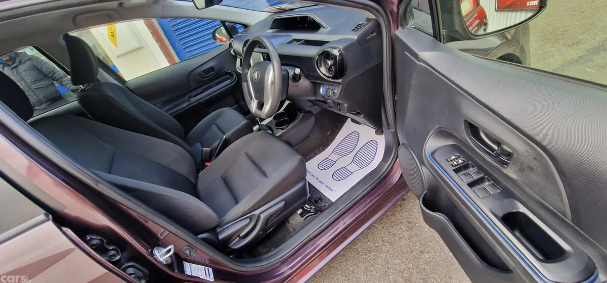 Toyota Aqua Hatchback, Petrol, 2015, Brown