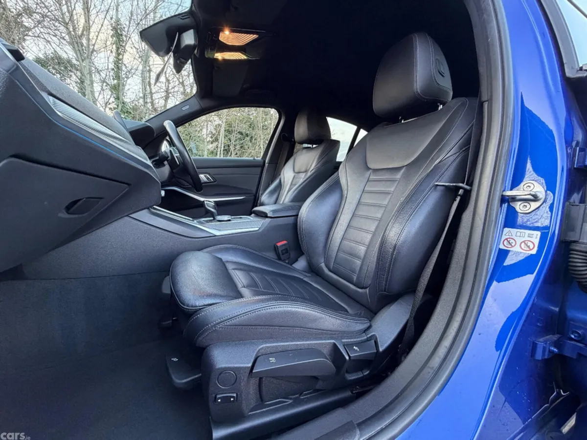 BMW 3-Series Saloon, Petrol Plug-in Hybrid, 2019, Blue