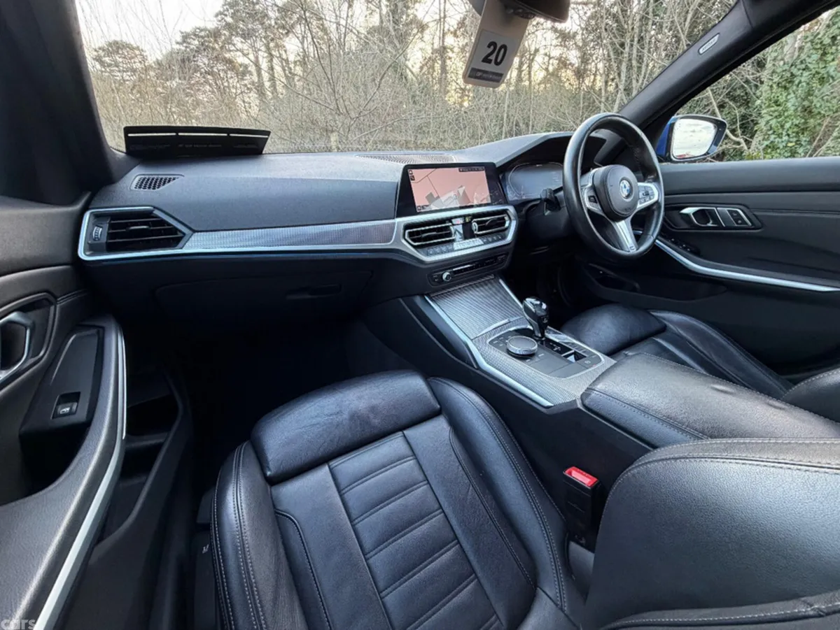 BMW 3-Series Saloon, Petrol Plug-in Hybrid, 2019, Blue