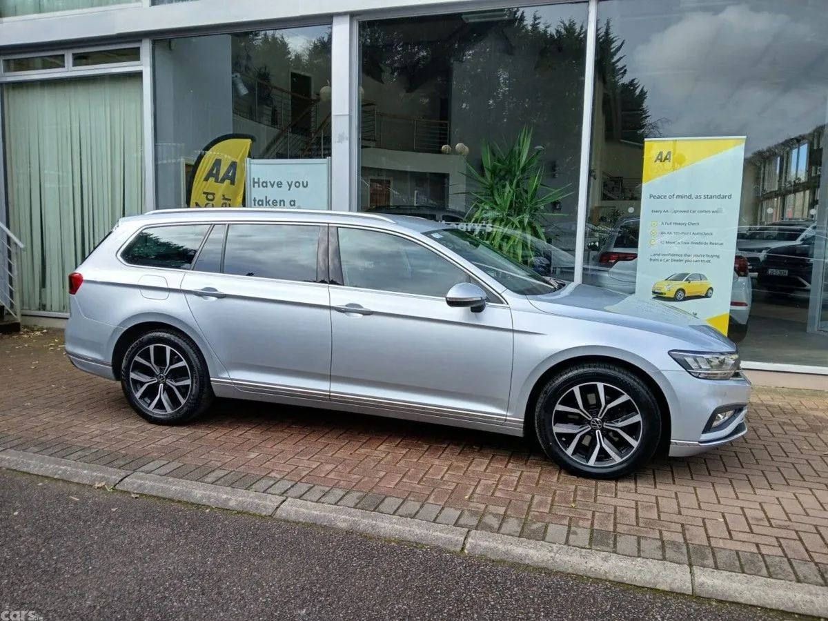 Volkswagen Passat Estate, Diesel, 2022, Silver