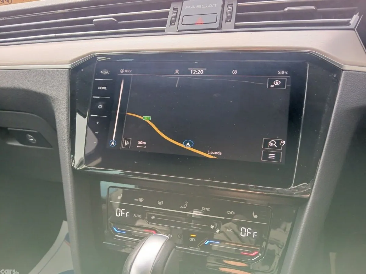 Volkswagen Passat Estate, Diesel, 2022, Silver