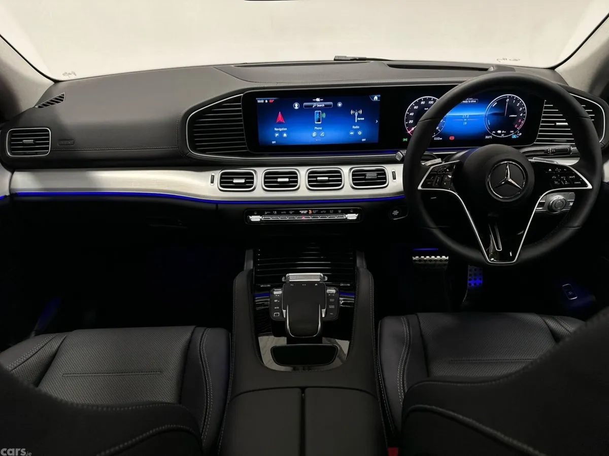 Mercedes-Benz GLE SUV, Diesel Plug-in Hybrid, 2026, Blue