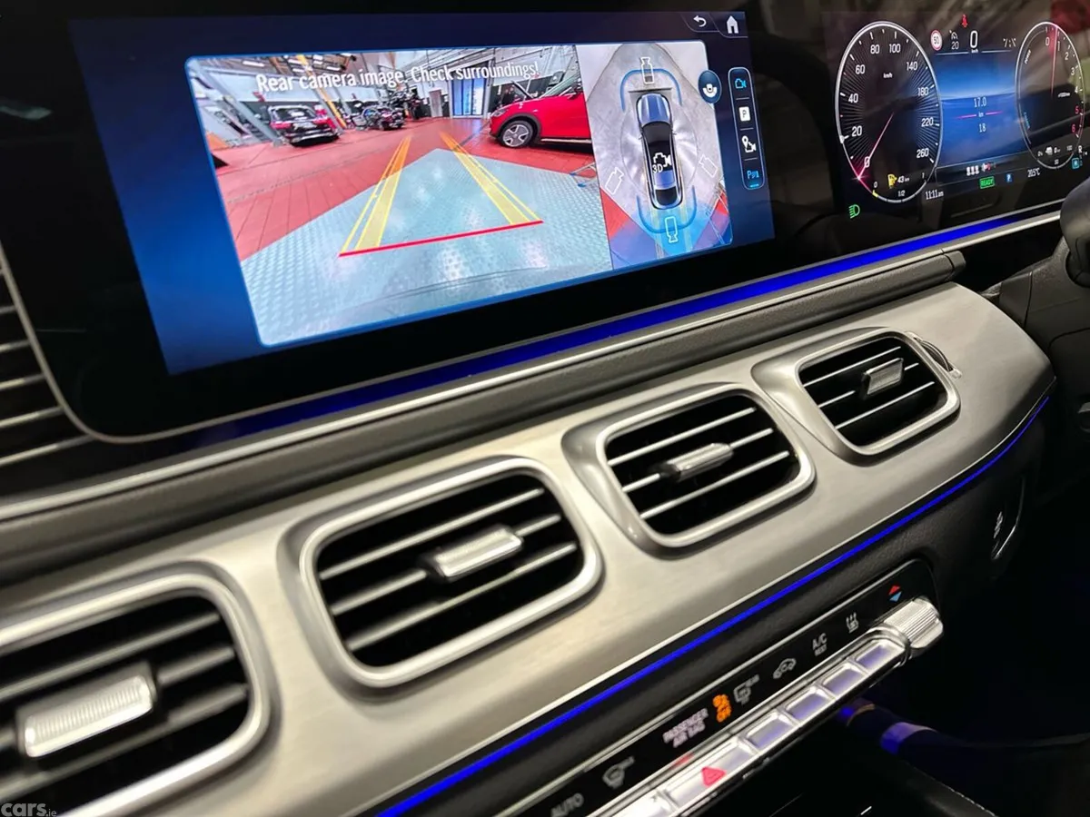 Mercedes-Benz GLE SUV, Diesel Plug-in Hybrid, 2026, Blue